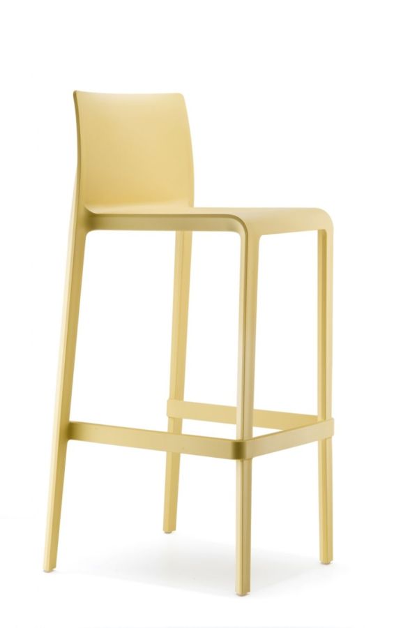 Volt 678 stool – Stackable and plastic