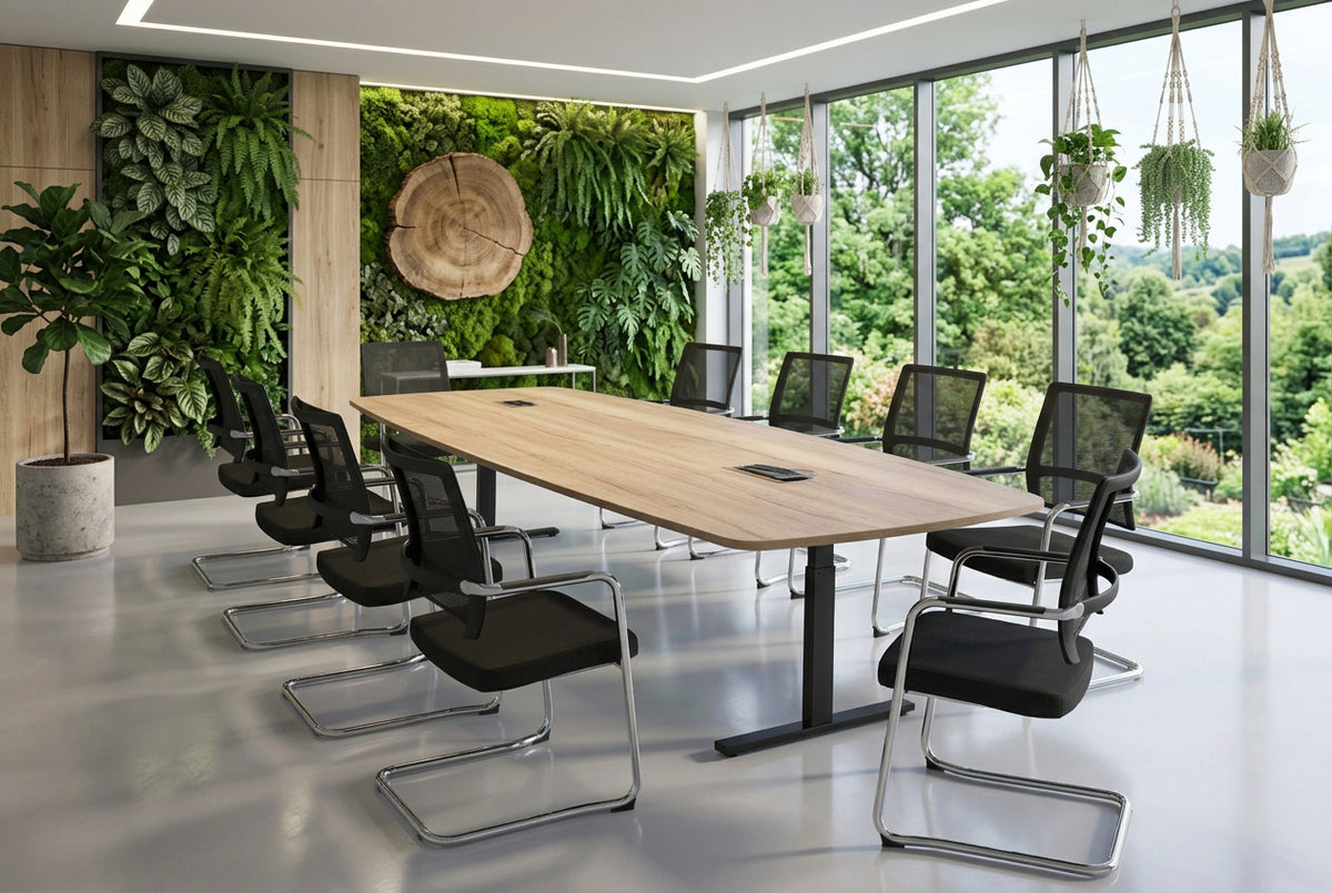 Zijaanzicht van vergaderstoel Floris met ergonomisch gevormde zitting