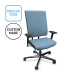 Afbeelding van de Viasit Scope Bureaustoel, een ergonomische stoel met een dynamische rugleuning en verstelbare zithoogte en zitdiepte. Uitgevoerd in een modern design met ademende netweave rugleuning, recyclebare materialen en verstelbare armleuningen. I